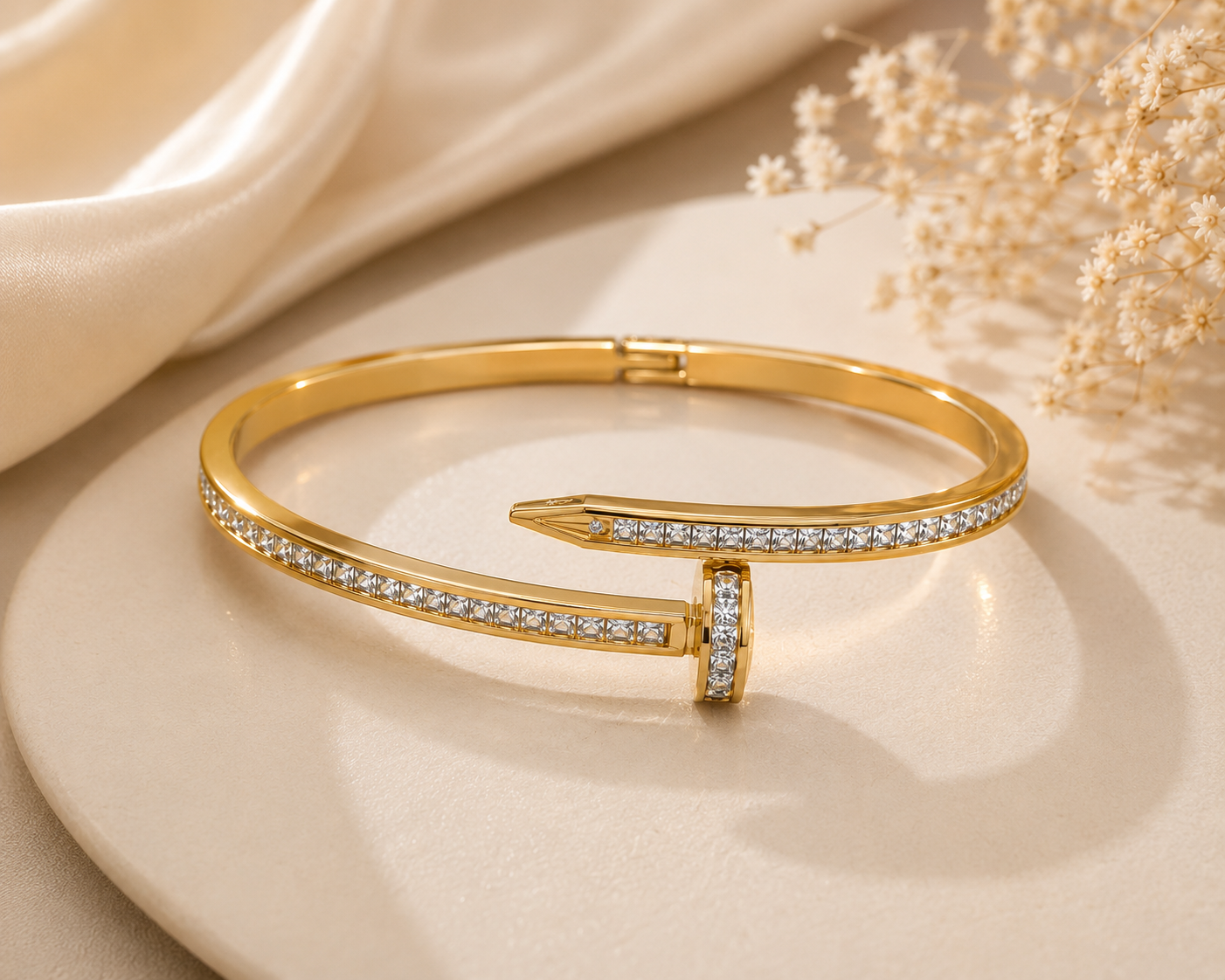 Royal Nail Oval Cuff