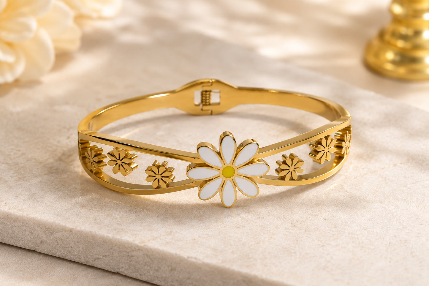 Daisy Gold Bangle