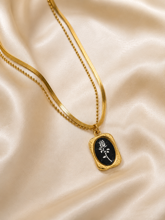 HALOOMLUX Eternal Rose Pendant